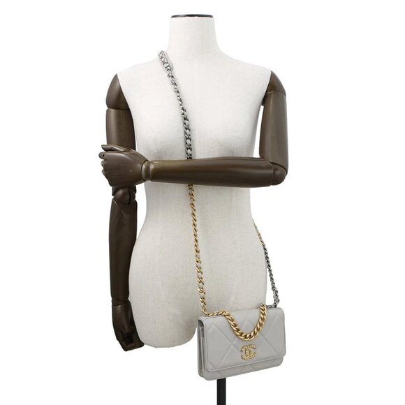 CHANEL CHANEL19 Chain wallet Lambskin Gray AP0957 - Picture 6 of 14